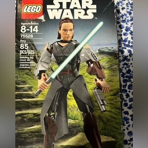 LEGO REY BUILDABLE FIGURE